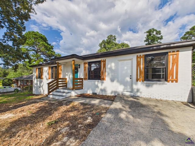 5060 Pinefield Drive, Macon, GA 31206