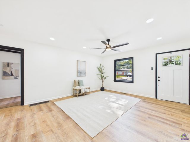 5060 Pinefield Drive, Macon, GA 31206