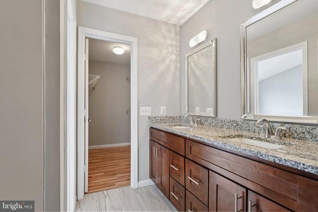 5130 BEAUREGARD ST, Alexandria, VA 22312