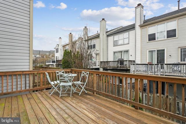 5130 BEAUREGARD ST, Alexandria, VA 22312