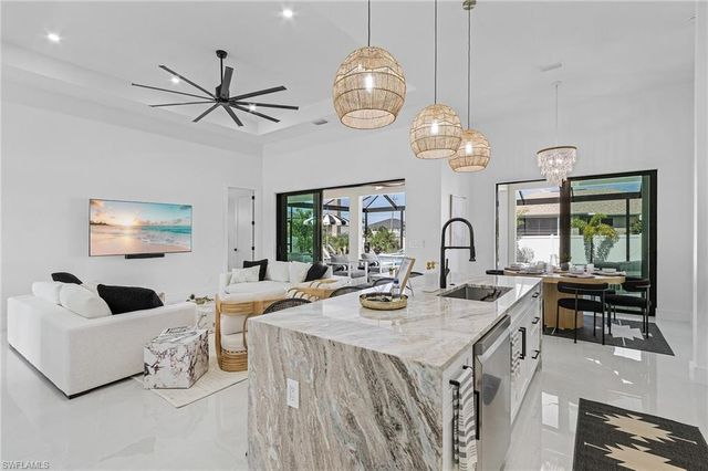 1923 SW 27th TER, Cape Coral, FL 33914