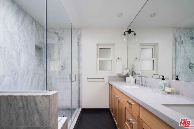 2823 Moraga Drive, Los Angeles, CA 90077