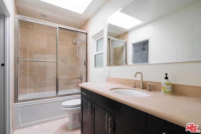 2823 Moraga Drive, Los Angeles, CA 90077