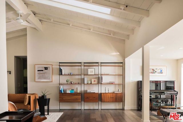 2823 Moraga Drive, Los Angeles, CA 90077