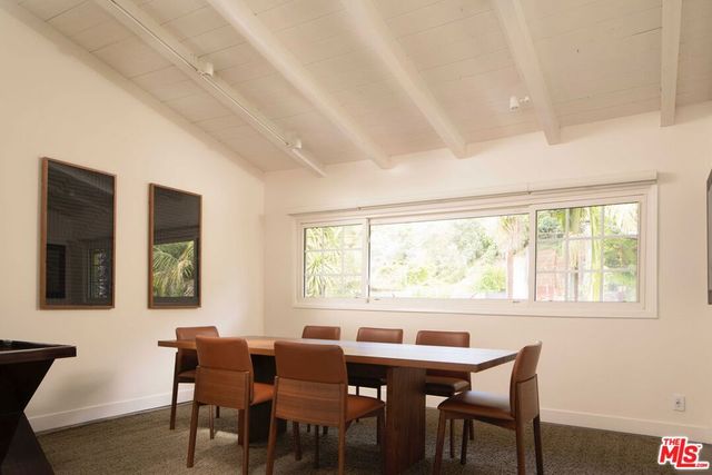 2823 Moraga Drive, Los Angeles, CA 90077