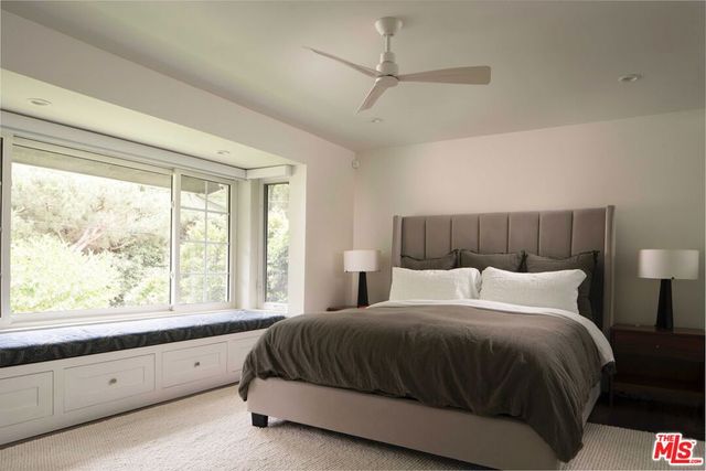 2823 Moraga Drive, Los Angeles, CA 90077