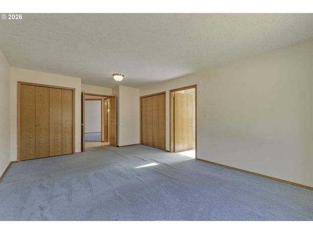 668 Ne MARYANN Ct, Hillsboro, OR 97124