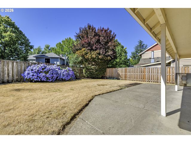 668 Ne MARYANN Ct, Hillsboro, OR 97124