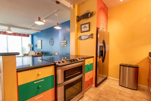 1401 E Beach Drive 714, Galveston, TX 77550