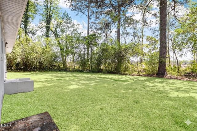 7222 Thorne Farm Road, Elm City, NC 27822