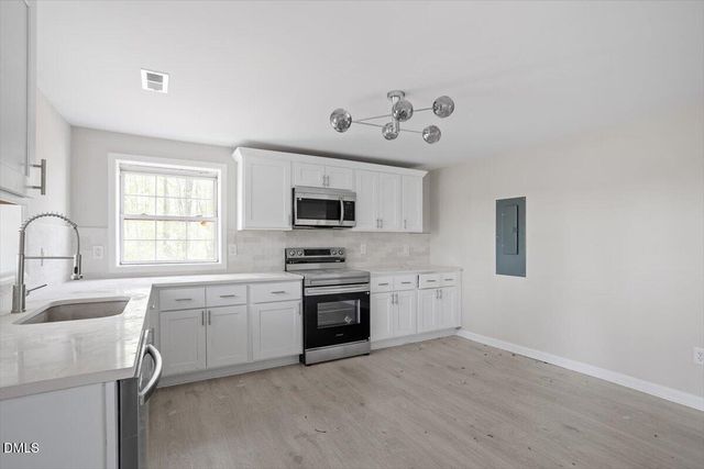 7222 Thorne Farm Road, Elm City, NC 27822