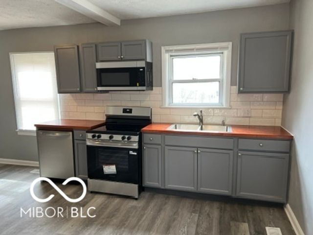 2350 W 58th Street, Indianapolis, IN 46228