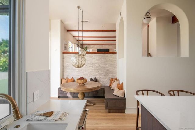 2815 Santa Fe Vista Ct, Encinitas, CA 92024