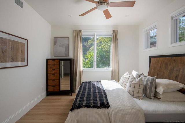 2815 Santa Fe Vista Ct, Encinitas, CA 92024