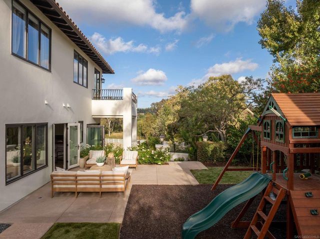 2815 Santa Fe Vista Ct, Encinitas, CA 92024