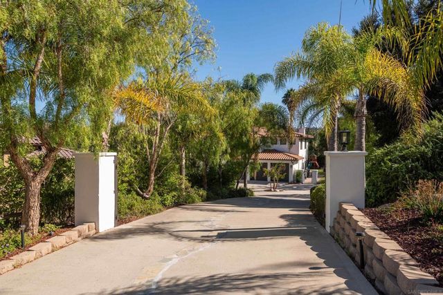 2815 Santa Fe Vista Ct, Encinitas, CA 92024