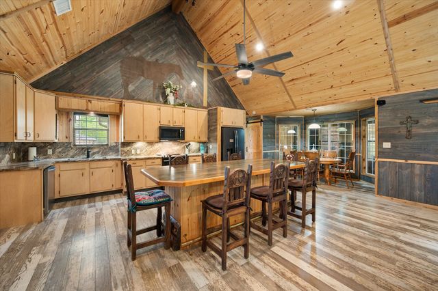 130 SE County Road 3085, Corsicana, TX 75109