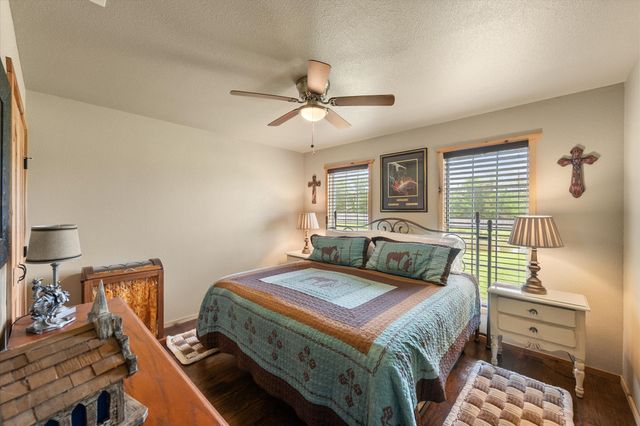 130 SE County Road 3085, Corsicana, TX 75109