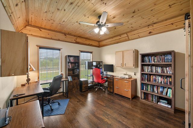 130 SE County Road 3085, Corsicana, TX 75109