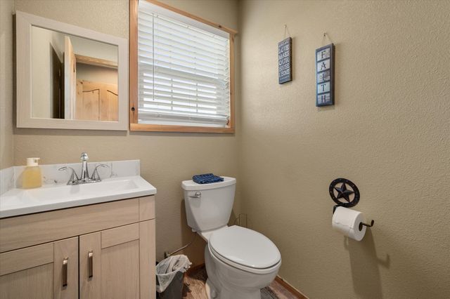 130 SE County Road 3085, Corsicana, TX 75109