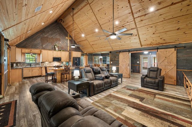 130 SE County Road 3085, Corsicana, TX 75109