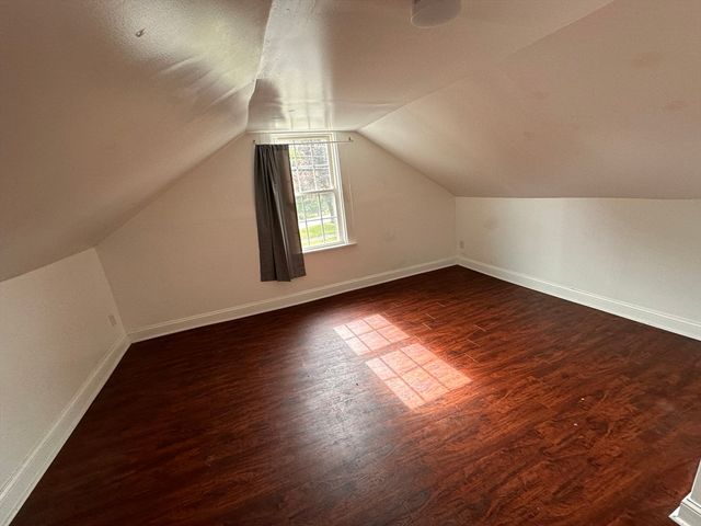 20 Bridge, Amherst, MA 01002