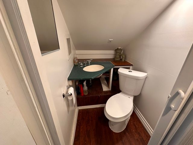 20 Bridge, Amherst, MA 01002