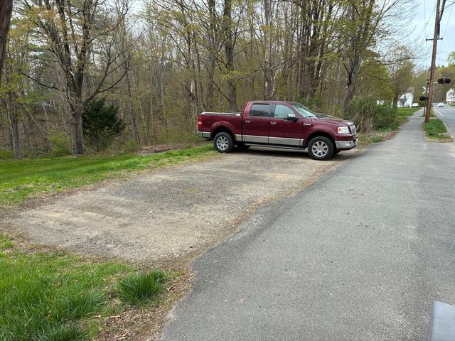 20 Bridge, Amherst, MA 01002
