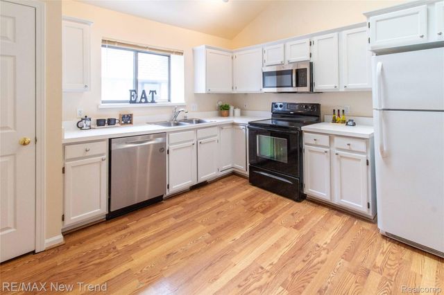 2521 Country Village Court, Ann Arbor, MI 48103