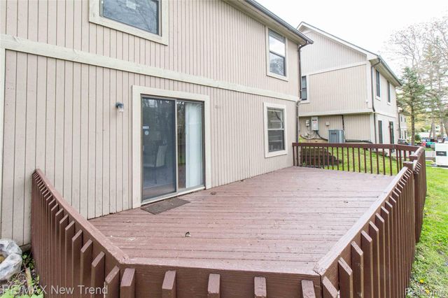 2521 Country Village Court, Ann Arbor, MI 48103