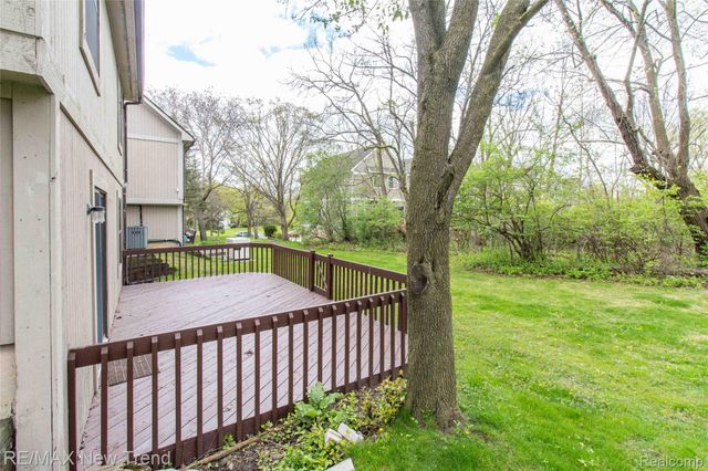 2521 Country Village Court, Ann Arbor, MI 48103
