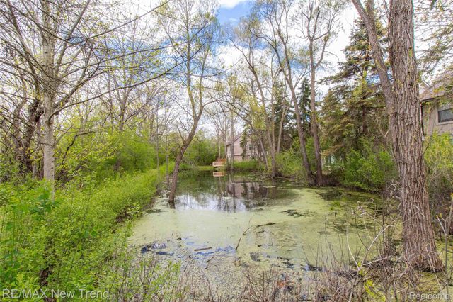2521 Country Village Court, Ann Arbor, MI 48103