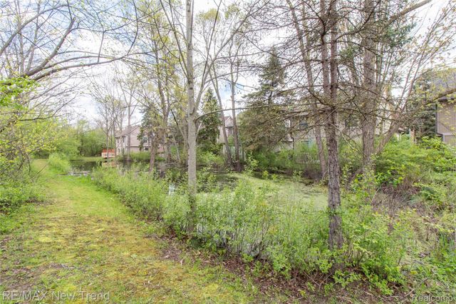 2521 Country Village Court, Ann Arbor, MI 48103