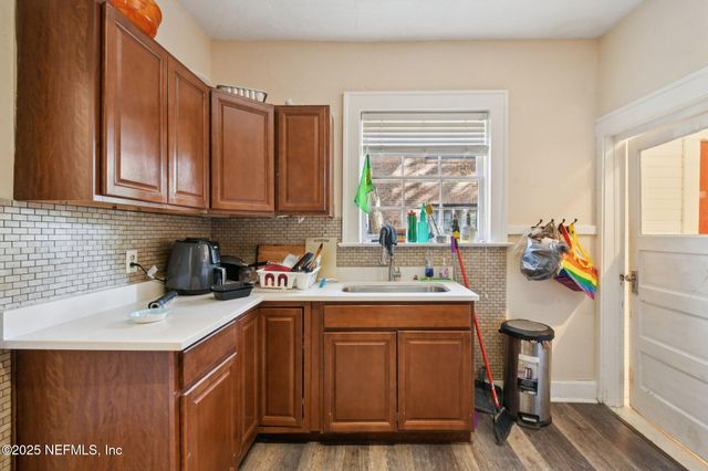 2834 PARK Street, Jacksonville, FL 32205