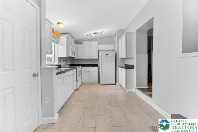 1127 Oak Street, Coplay Boro, PA 18037