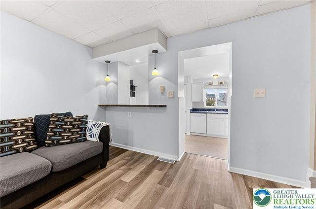 1127 Oak Street, Coplay Boro, PA 18037