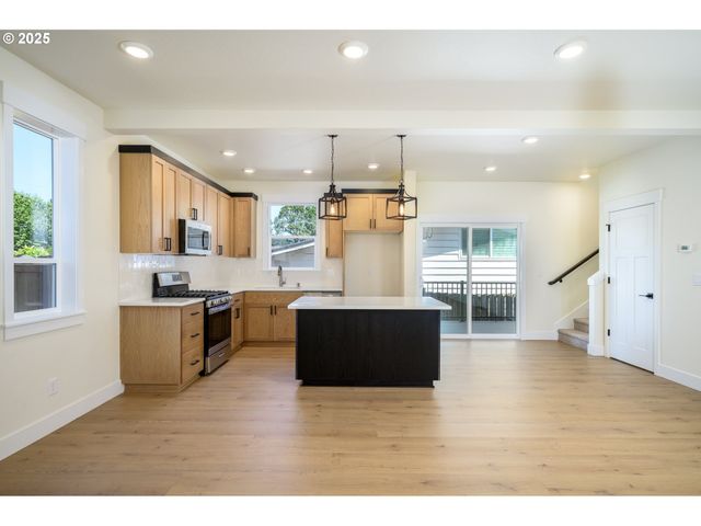 3233 E PROVINCE Ct, Newberg, OR 97132