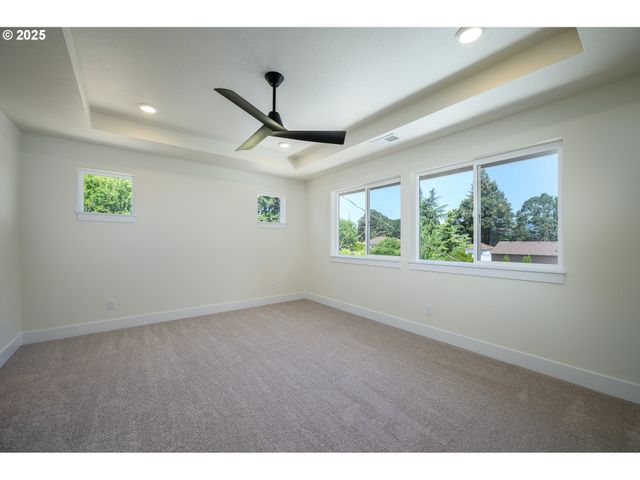 3233 E PROVINCE Ct, Newberg, OR 97132