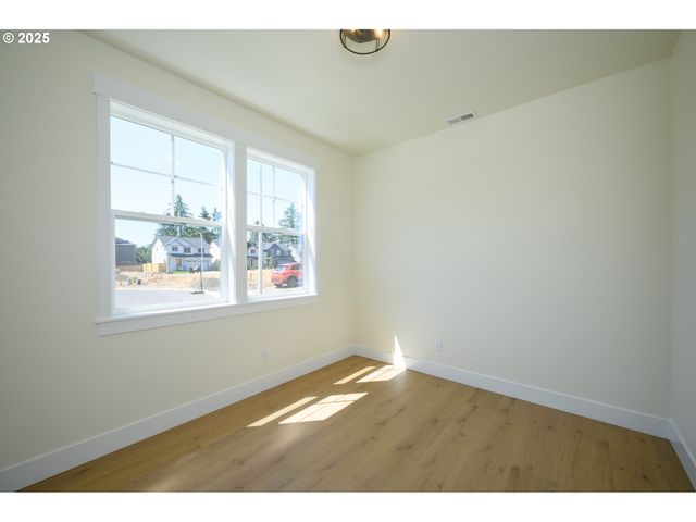 3233 E PROVINCE Ct, Newberg, OR 97132