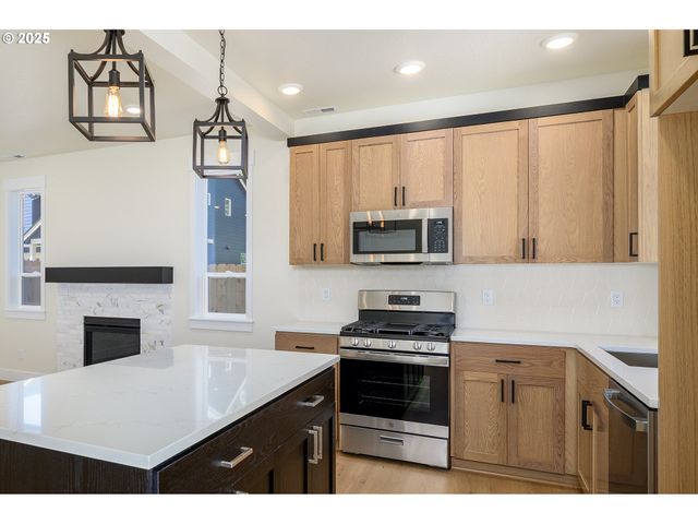 3233 E PROVINCE Ct, Newberg, OR 97132