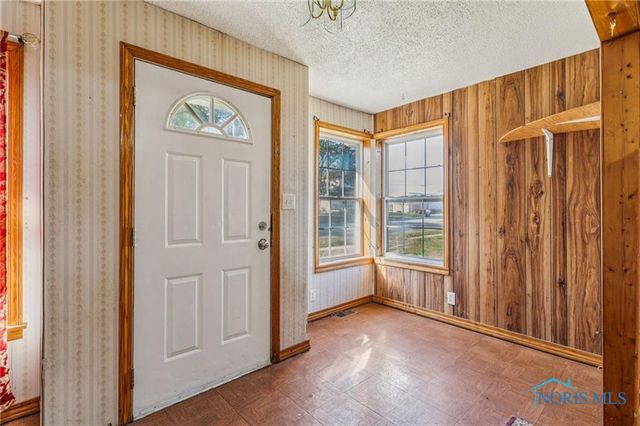 128 Harrington Avenue, Findlay, OH 45840