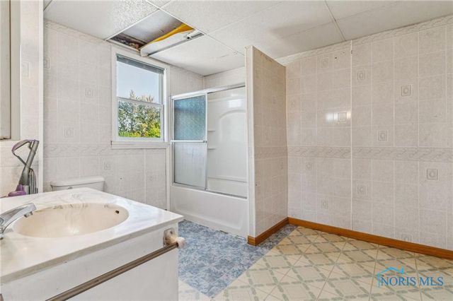 128 Harrington Avenue, Findlay, OH 45840