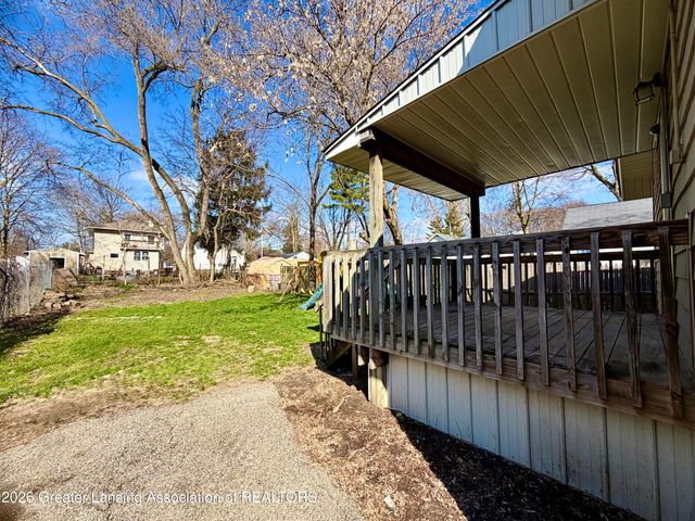 1335 N Martin Luther King Junior Boulevard, Lansing, MI 48915