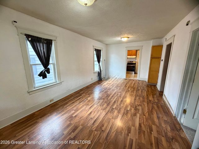 1335 N Martin Luther King Junior Boulevard, Lansing, MI 48915
