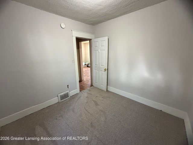 1335 N Martin Luther King Junior Boulevard, Lansing, MI 48915