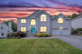 9 Apple Ln, Wayne Twp., NJ 07470