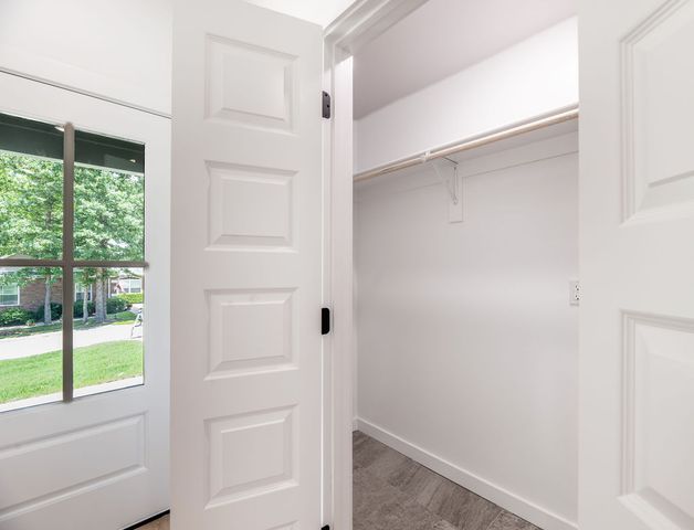 9 Romine Lane, Bella Vista, AR 72715