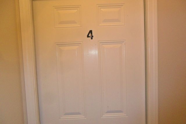 848 Waverly St 4, Framingham, MA 01702