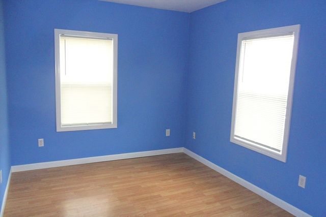 848 Waverly St 4, Framingham, MA 01702