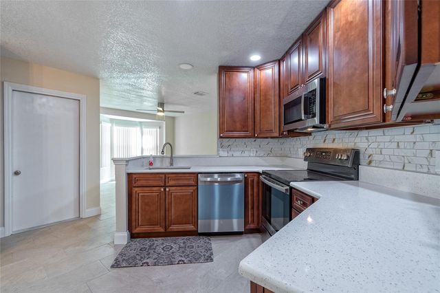 166 ALAMEDA DRIVE, Kissimmee, FL 34743